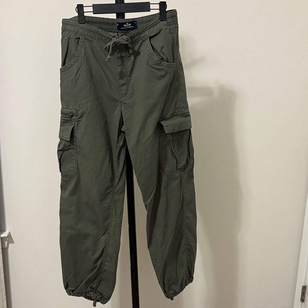 Hollister adjustable-rise parachute baggy cargo pants